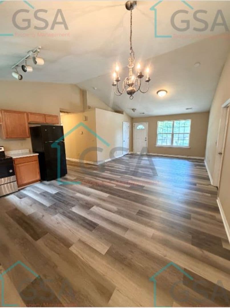 Greenville Apartment: 4113 East North Street -