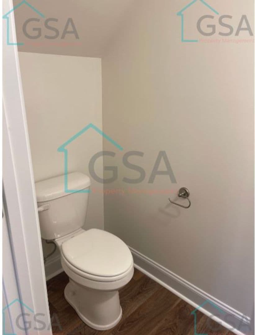Easley Apartment: Liberty Drive & Old Liberty Road
