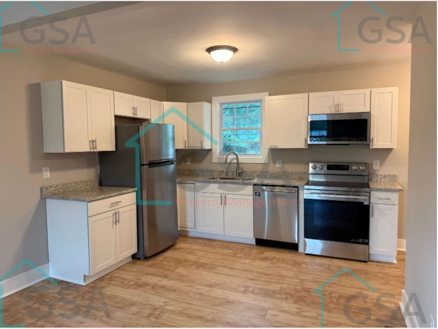 Spartanburg House: 694 Saxon Avenue