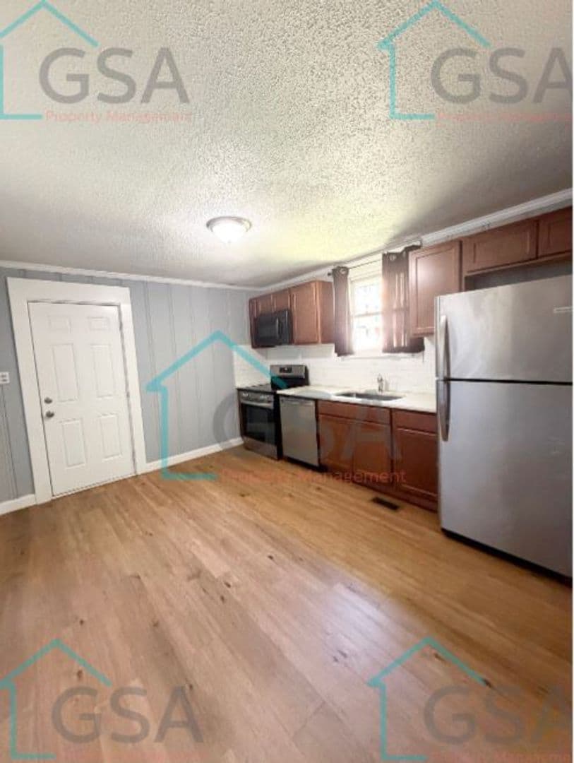 Greenville Apartment: 4113 East North Street