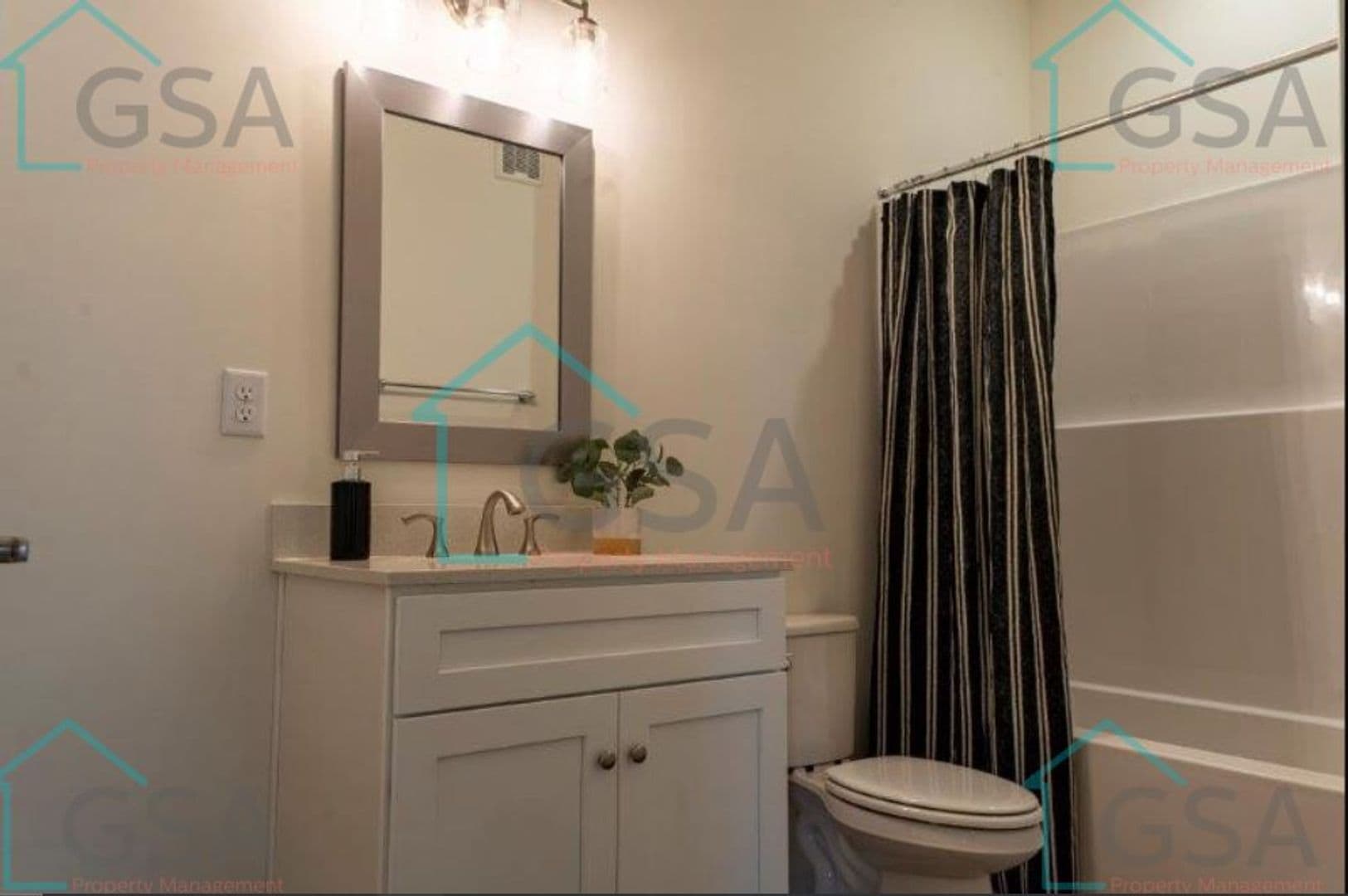 Taylors Apartment: Juliana Drive & Joseph Place