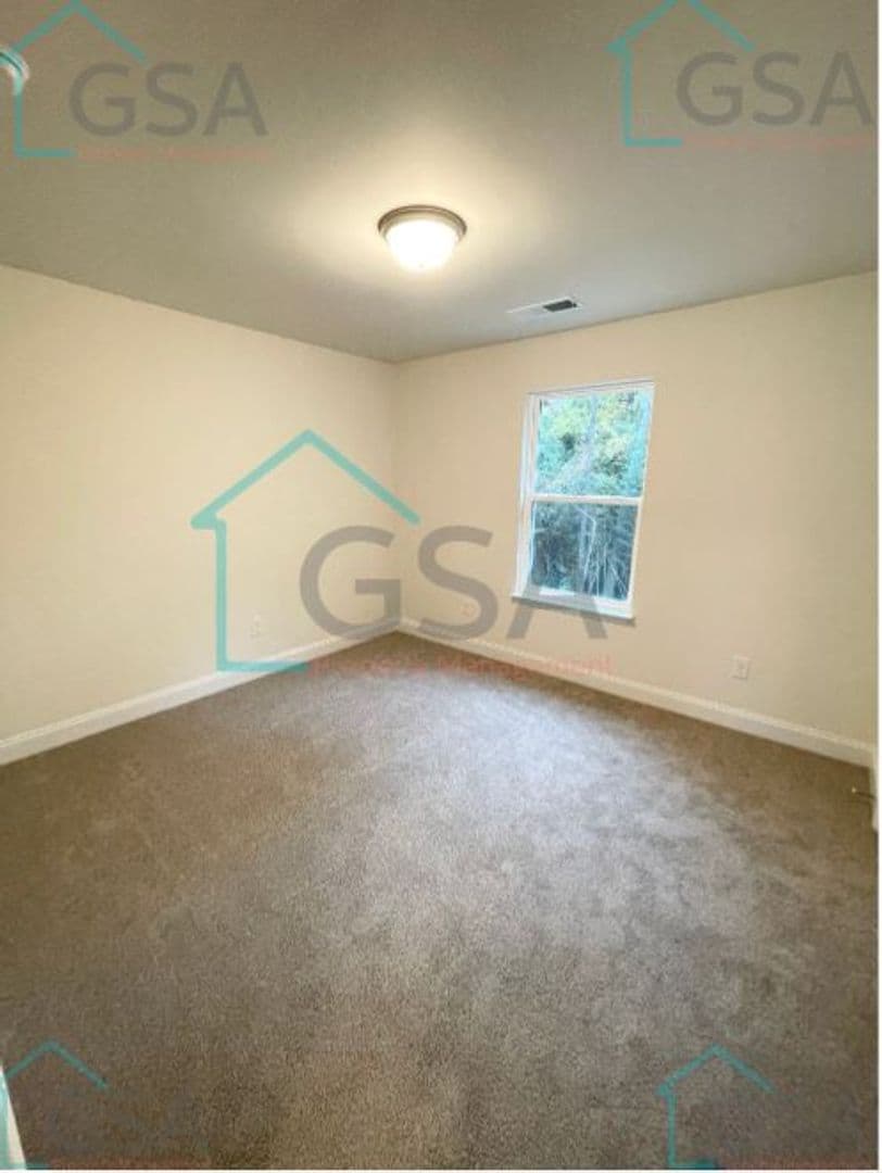 Easley Apartment: Liberty Drive & Old Liberty Road