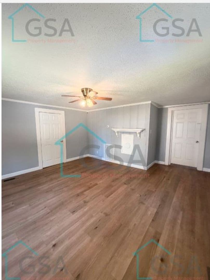 Greenville Apartment: 4113 East North Street