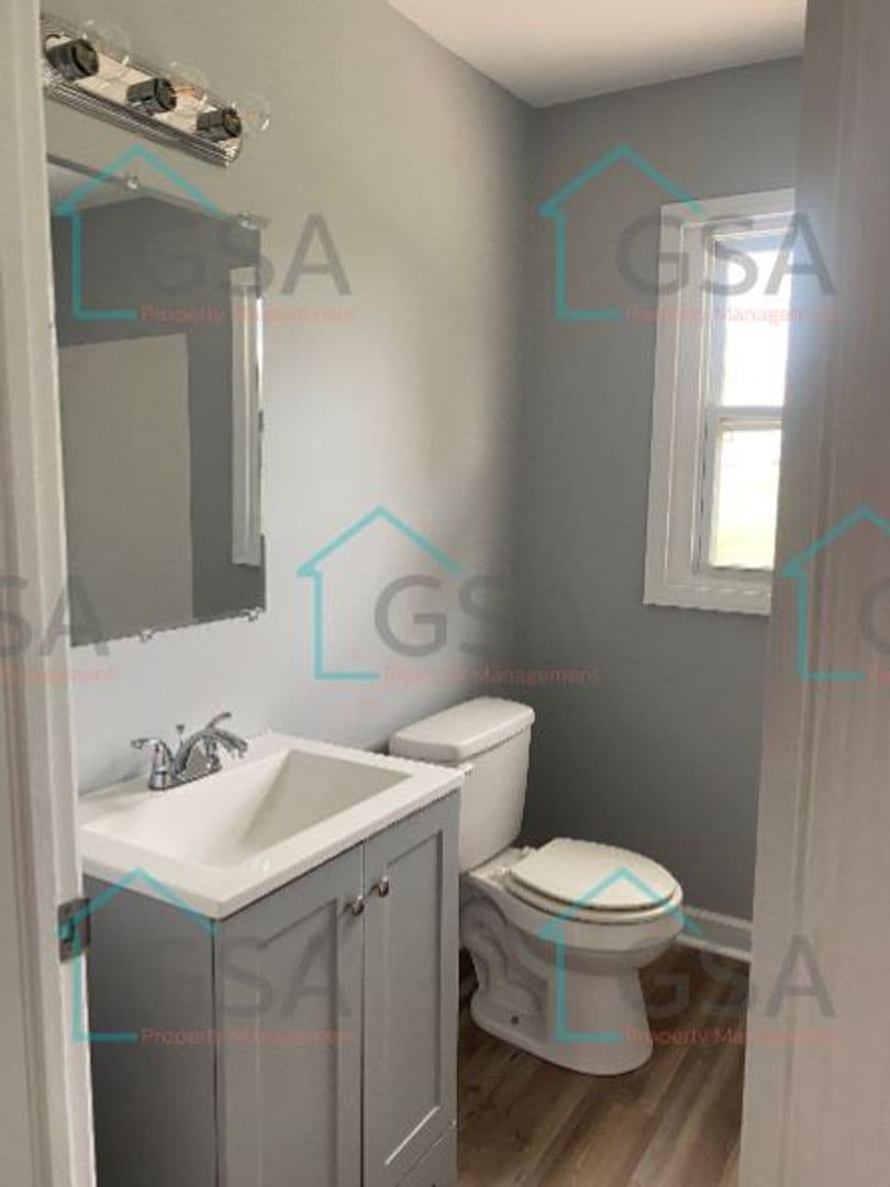 Seneca Apartment: 401 S. Fairplay Street