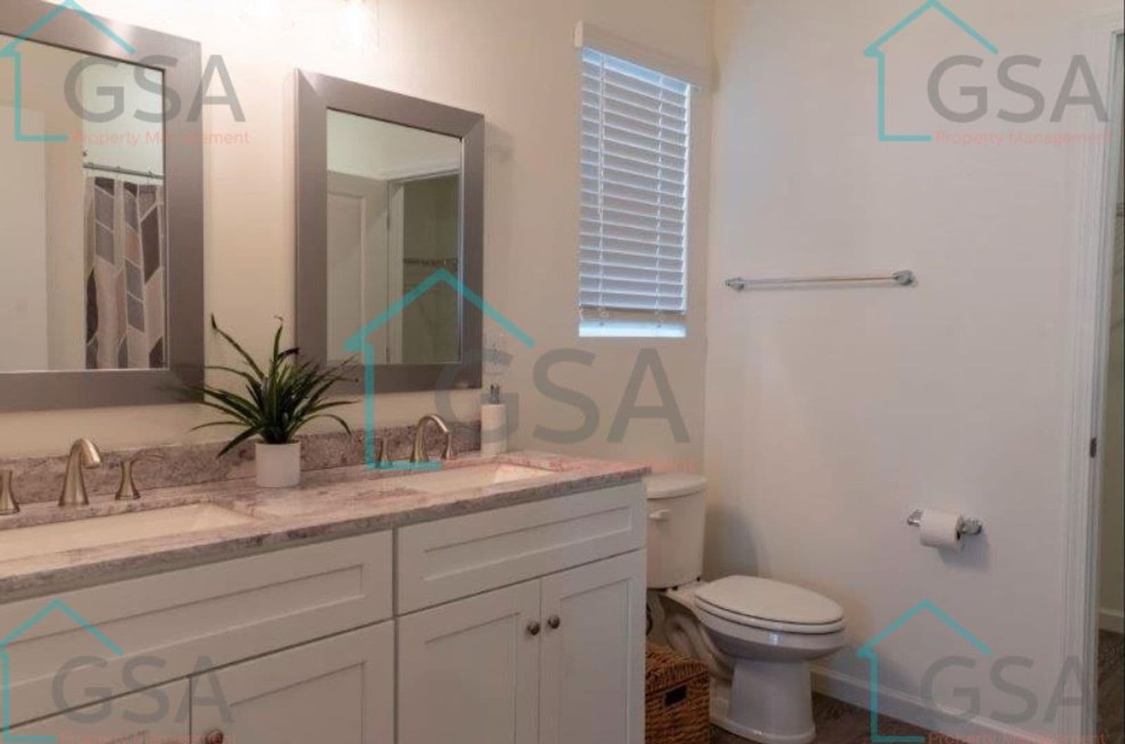 Taylors Apartment: Juliana Drive & Joseph Place