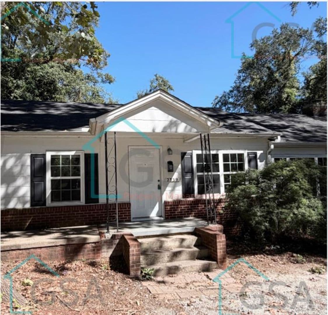 -Spartanburg Apartment: -