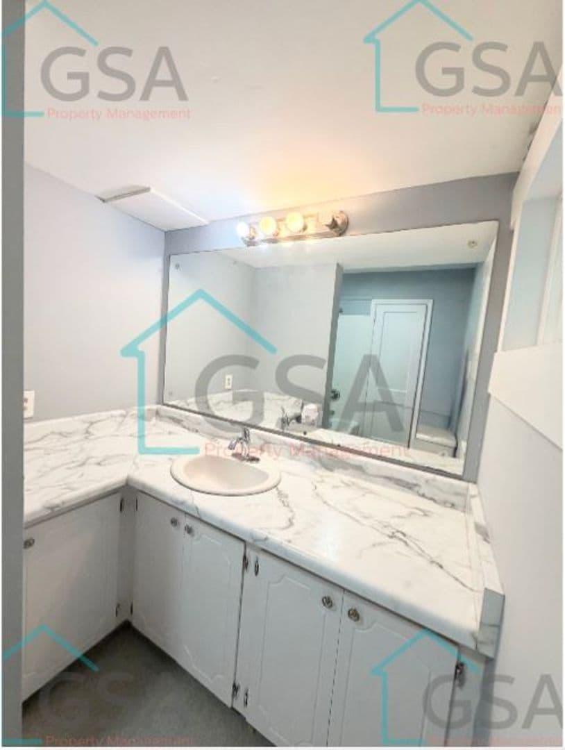 -Spartanburg Apartment: -