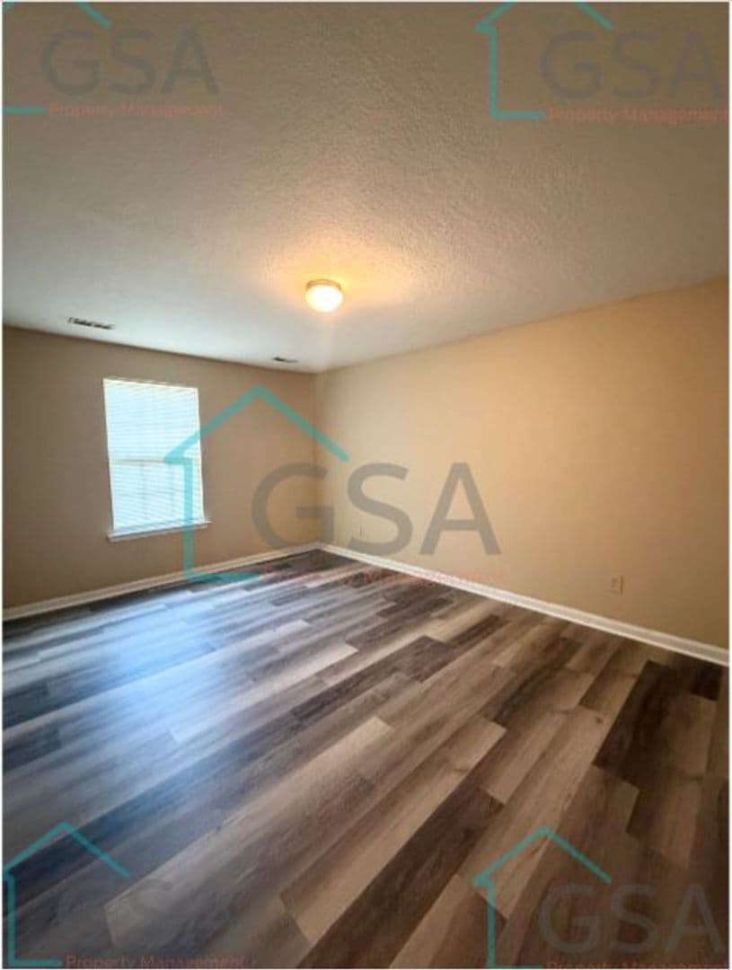 Greenville Apartment: 4113 East North Street -