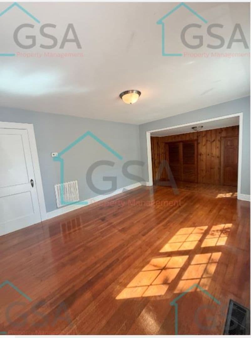 -Spartanburg Apartment: -