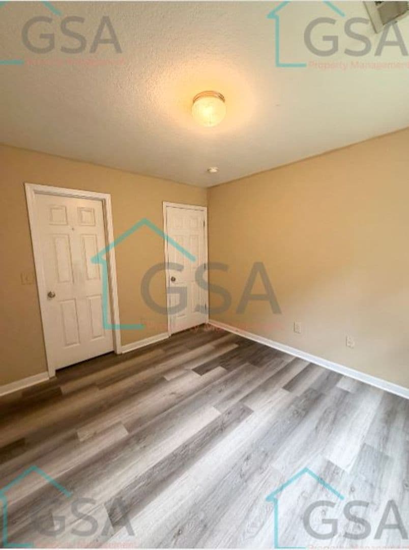 Greenville Apartment: 4113 East North Street -