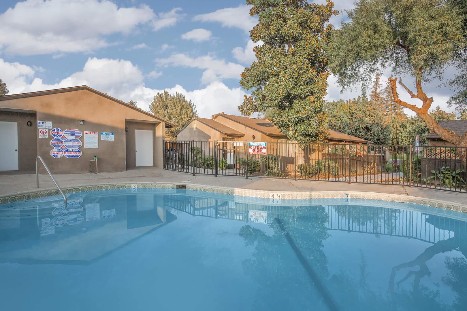 Bakersfield Apartment: 3901 Q Street