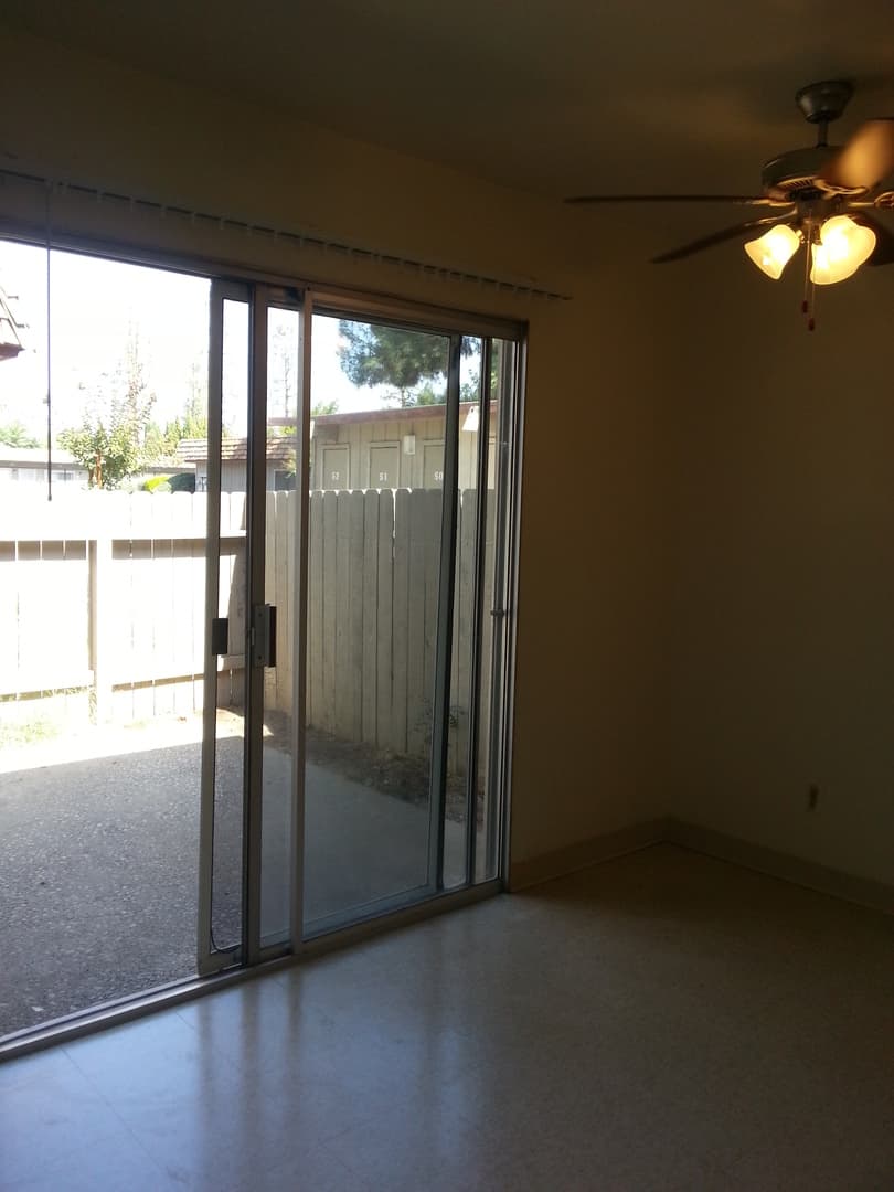 Fresno Apartment: 4735 E. Weldon