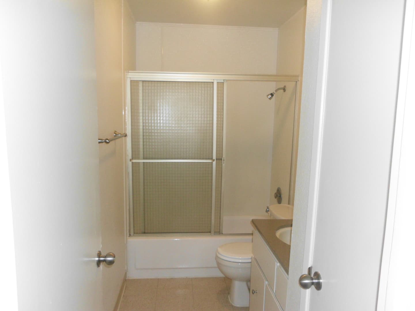 Fresno Apartment: 4735 E. Weldon