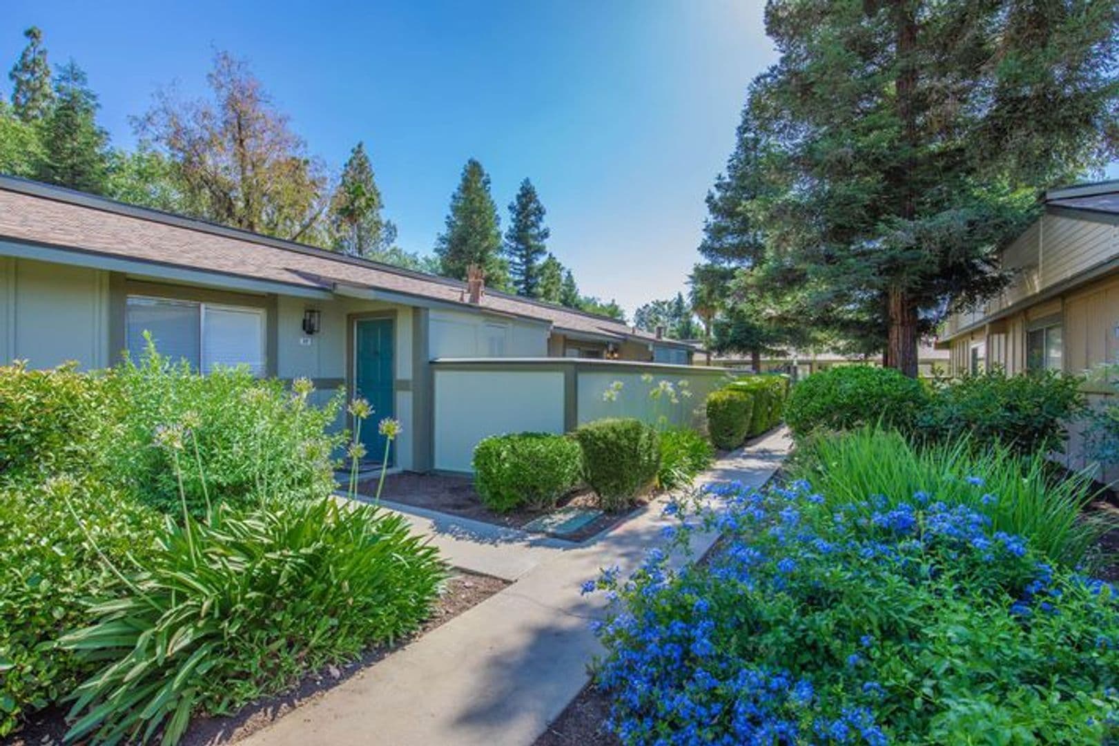 Clovis Apartment: 1201 Scott Ave.