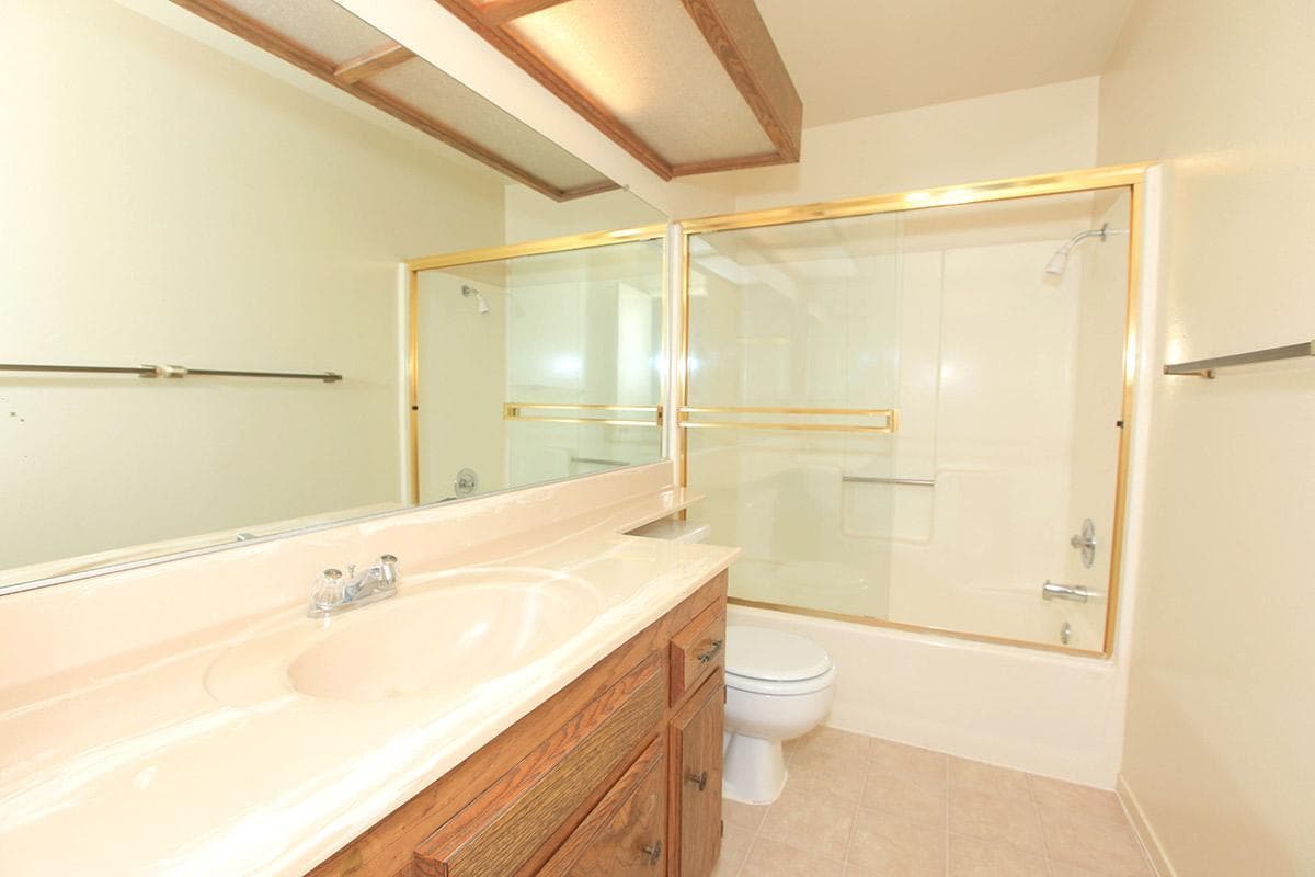 Bakersfield Apartment: 7601 Olympia Drive