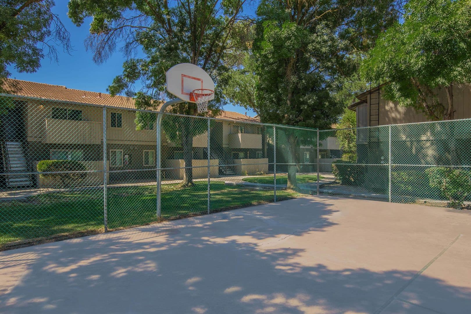 Hanford Apartment: 1071 Goleta Way