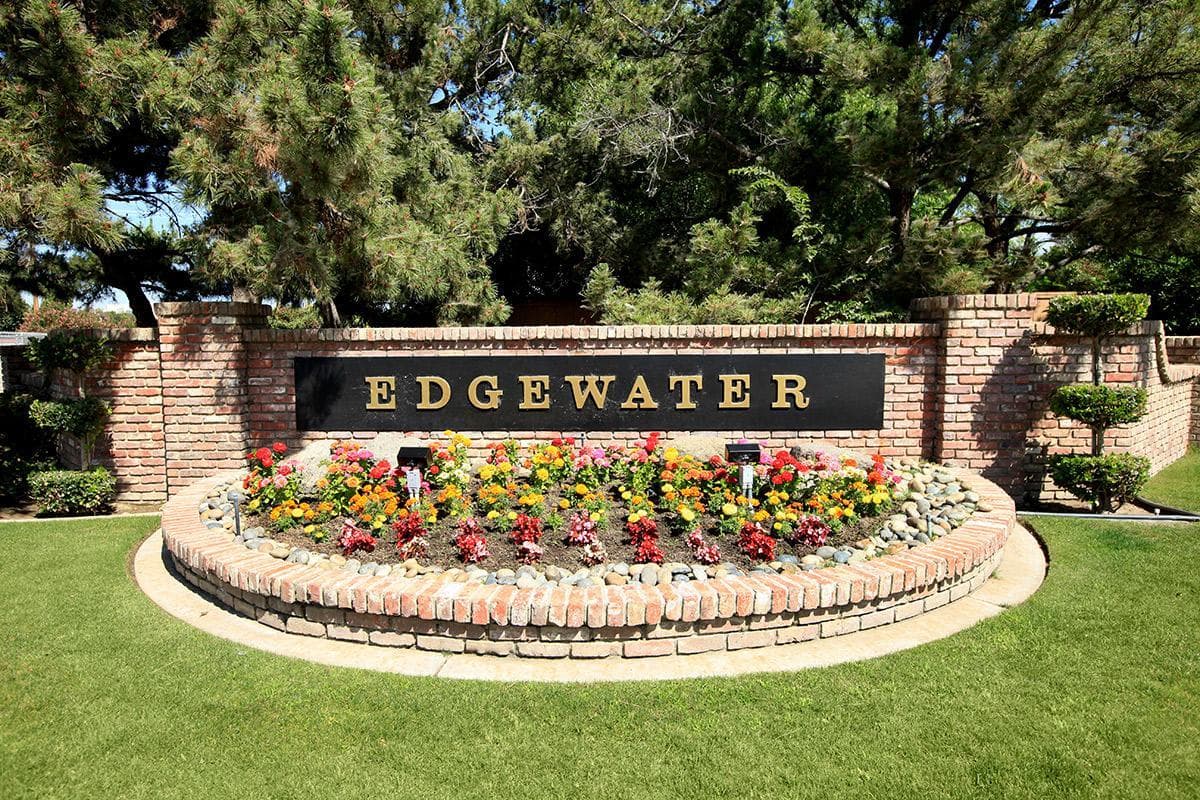 Bakersfield Apartment: 8200 Kroll Way