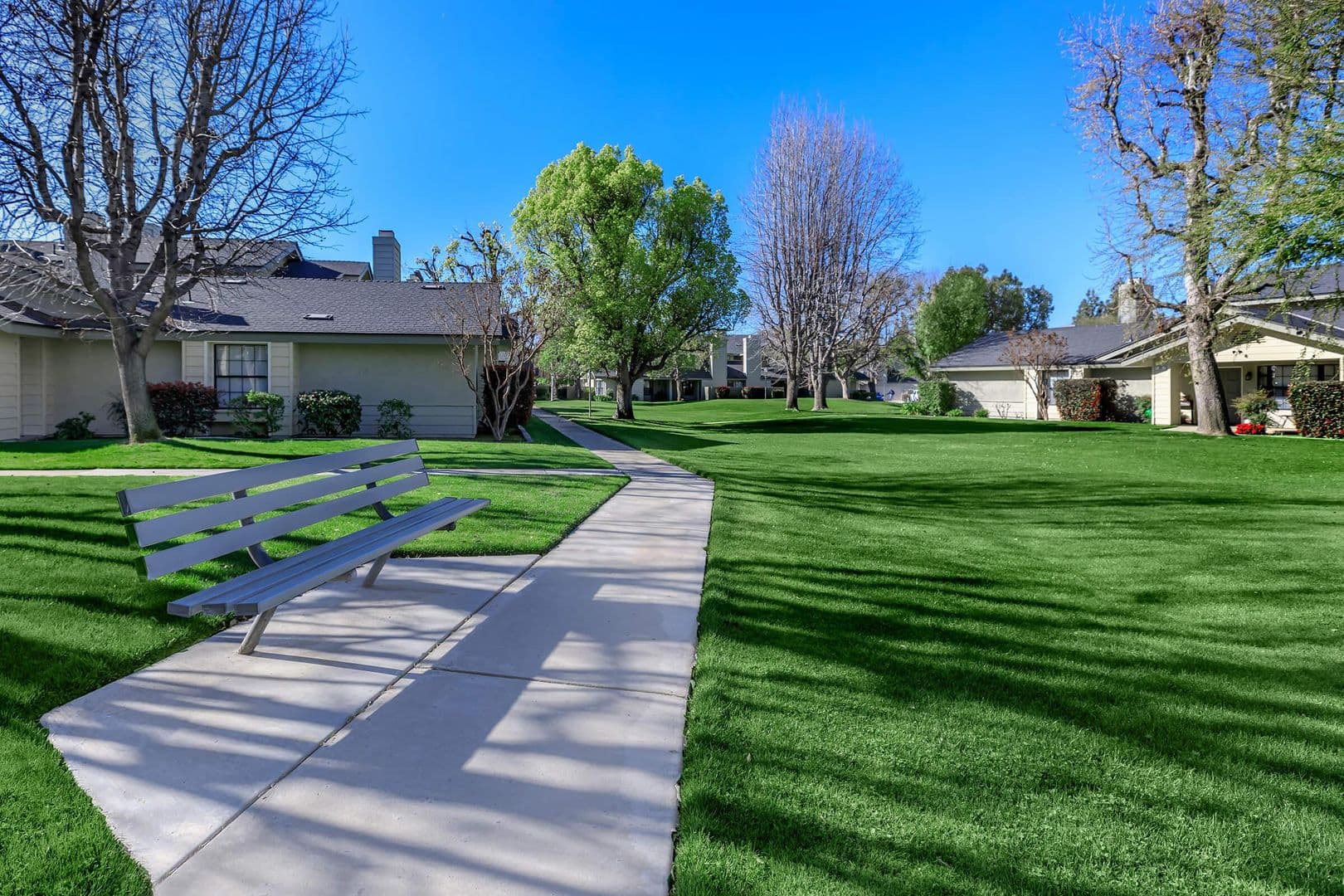 Bakersfield Apartment: 901 Mohawk St.