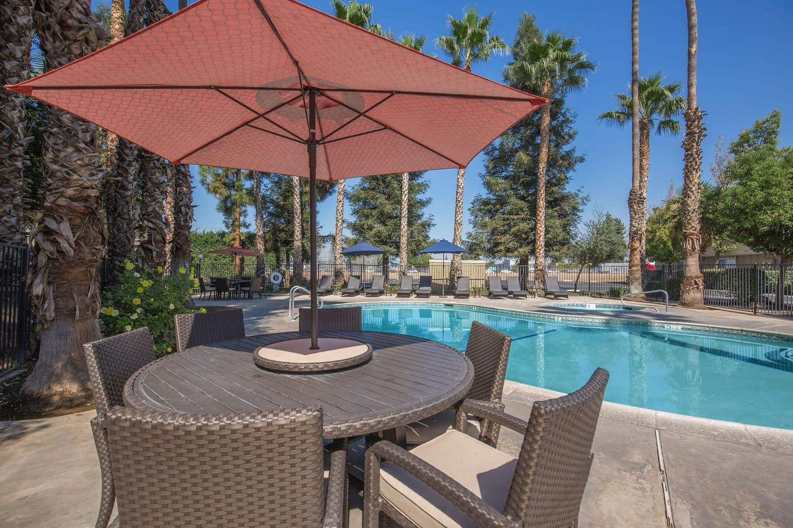 Clovis Apartment: 1201 Scott Ave.