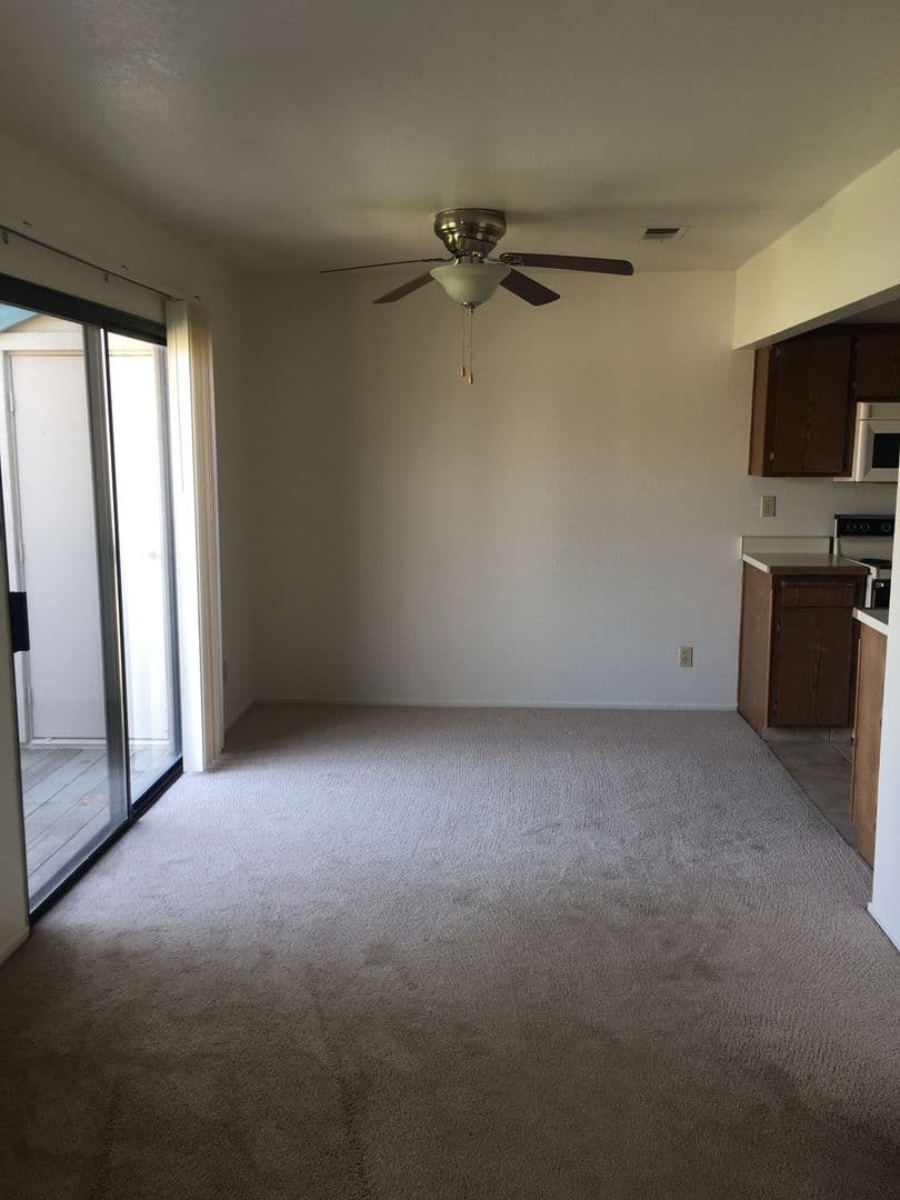 Fresno Apartment: 445 W Nees Ave