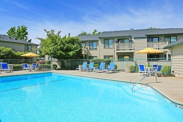 Fresno Apartment: 445 W Nees Ave