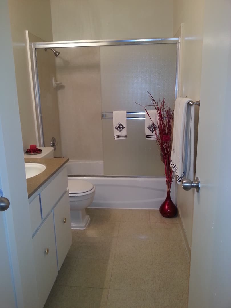 Fresno Apartment: 4735 E. Weldon