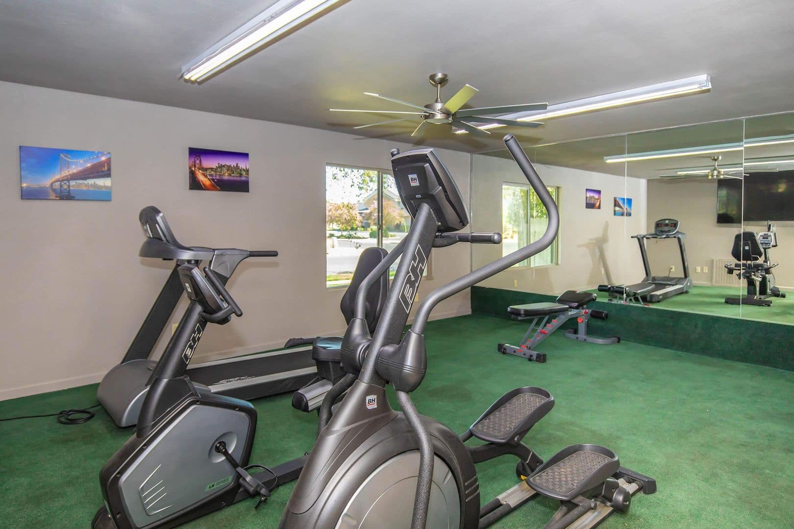 Hanford Apartment: 1071 Goleta Way