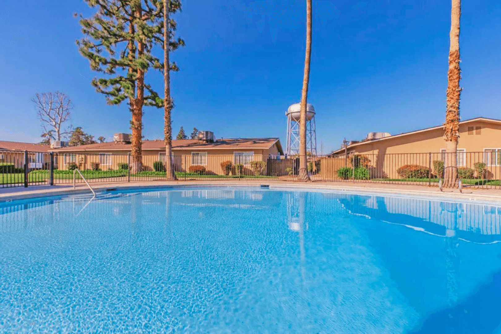 Clovis Apartment: 1108 Villa Ave.