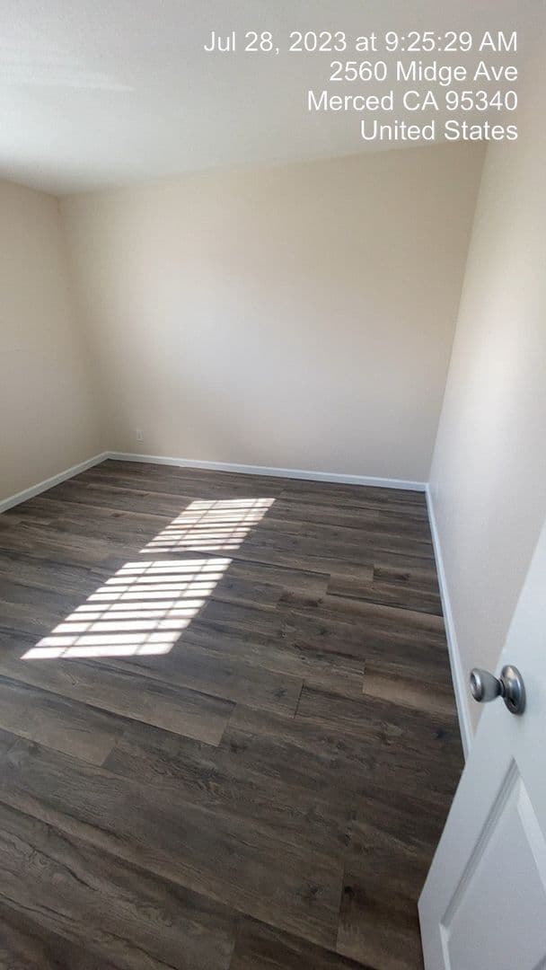 Merced Apartment: 2560 Midge Ave.