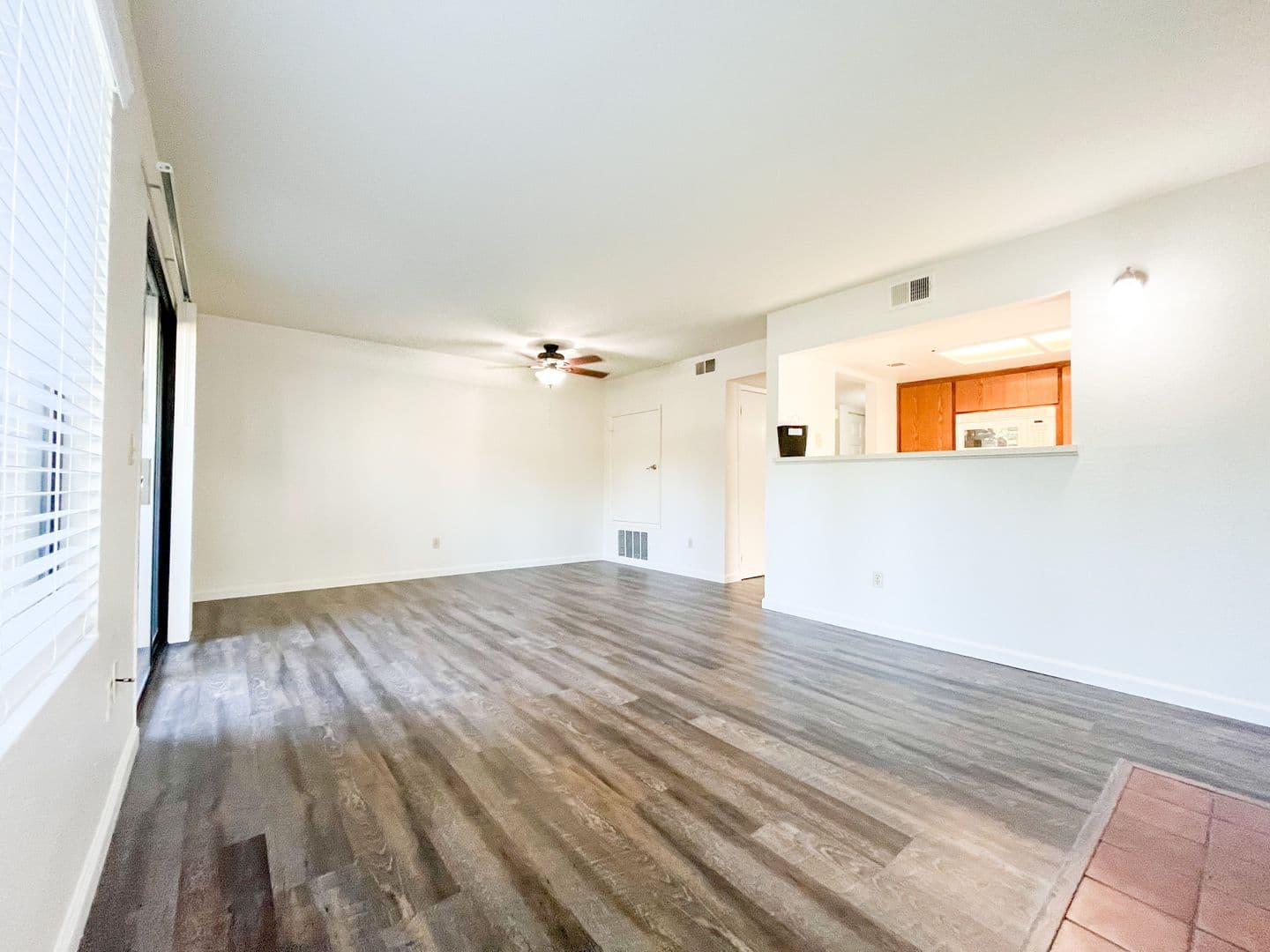 Fresno Apartment: 445 W Nees Ave