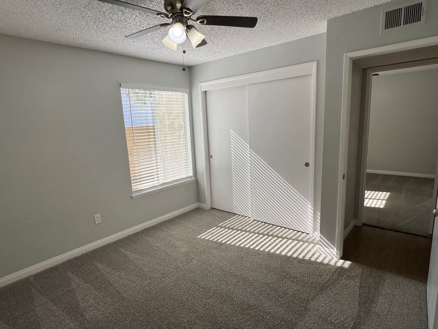 Bakersfield Apartment: 5051 Ming Ave.