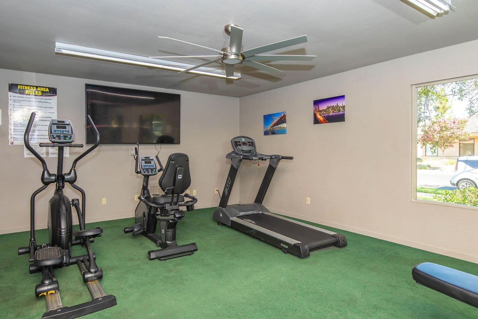 Hanford Apartment: 1071 Goleta Way