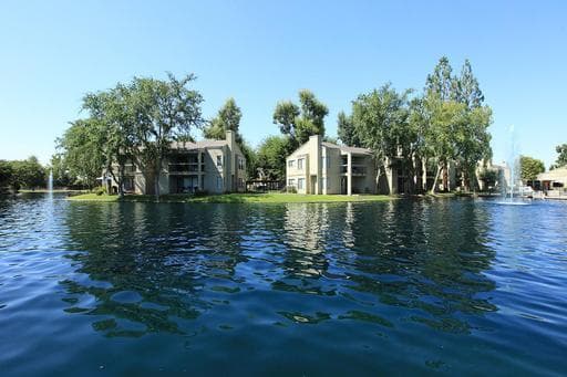 Bakersfield Apartment: 8200 Kroll Way