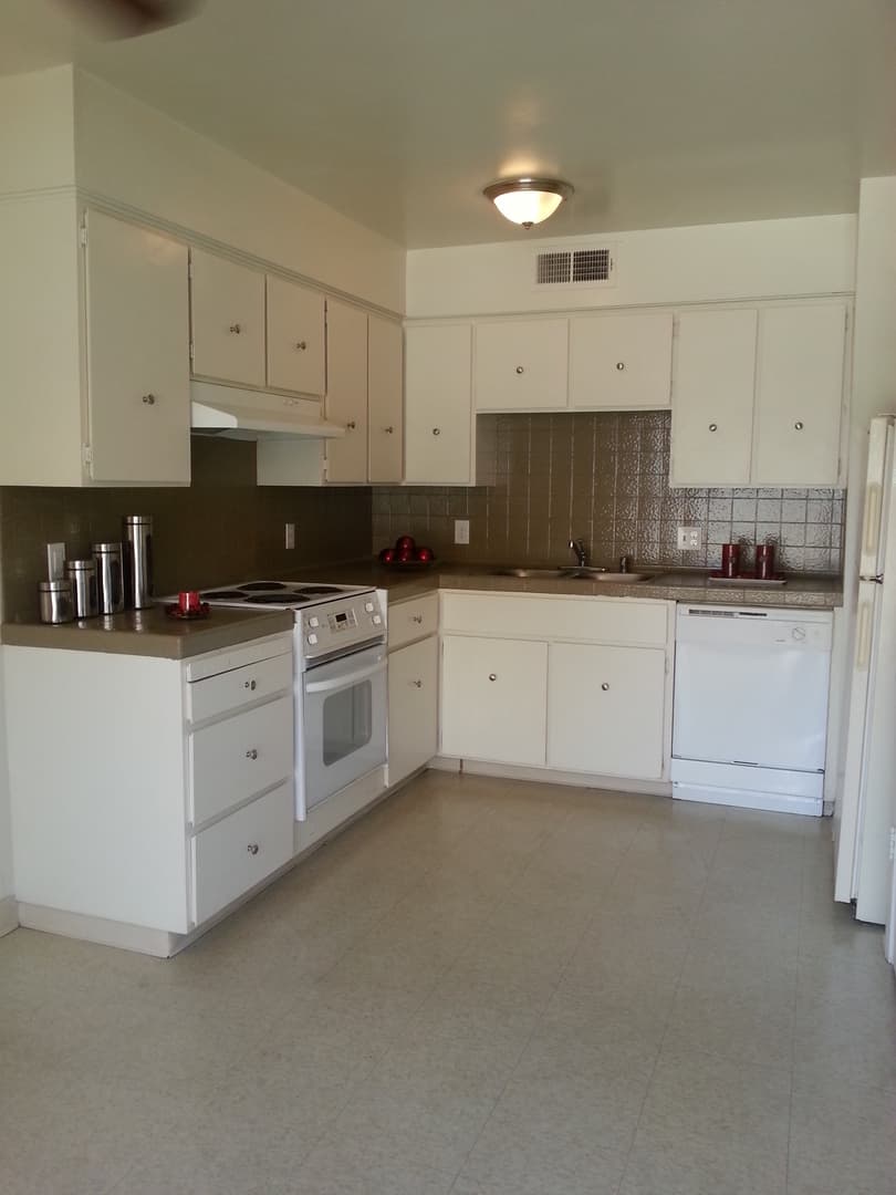 Fresno Apartment: 4735 E. Weldon