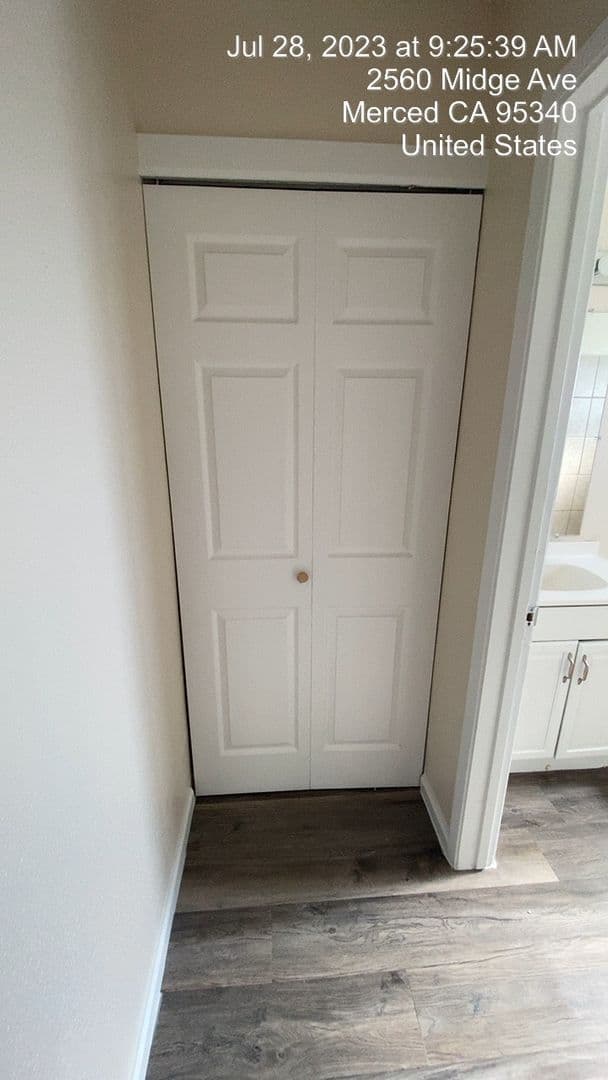 Merced Apartment: 2560 Midge Ave.