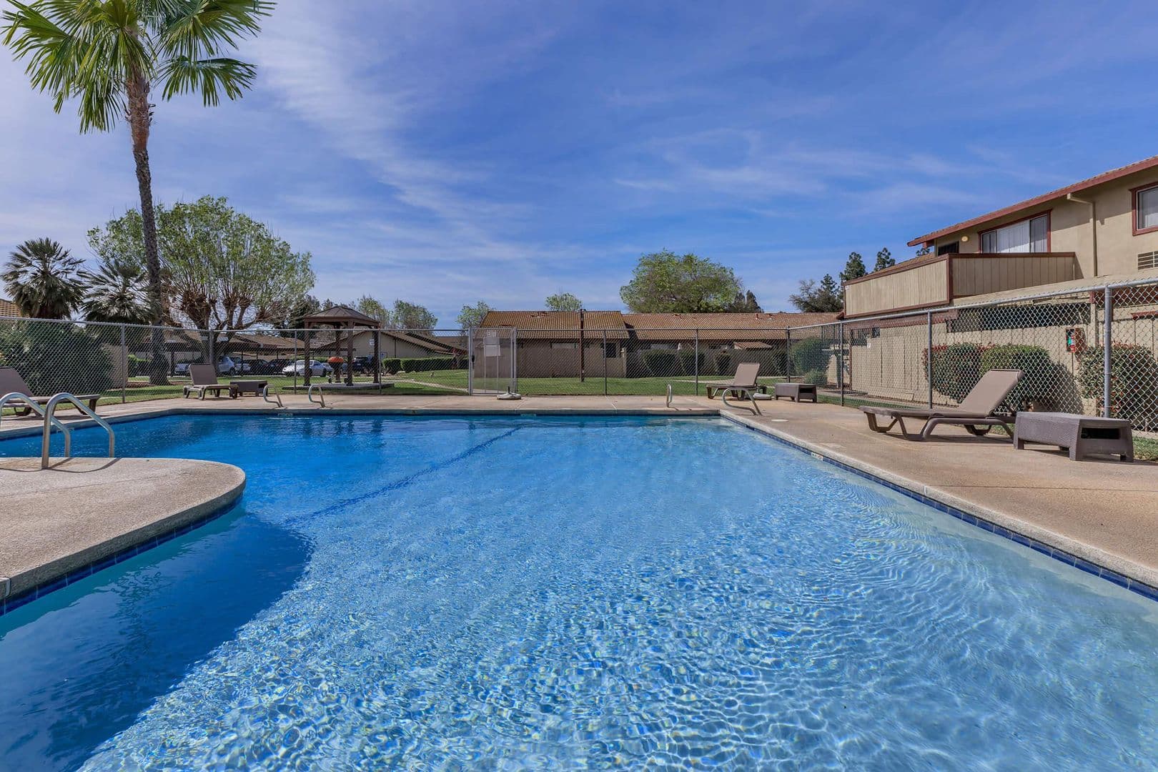 Merced Apartment: 3270 Meadows Ave.