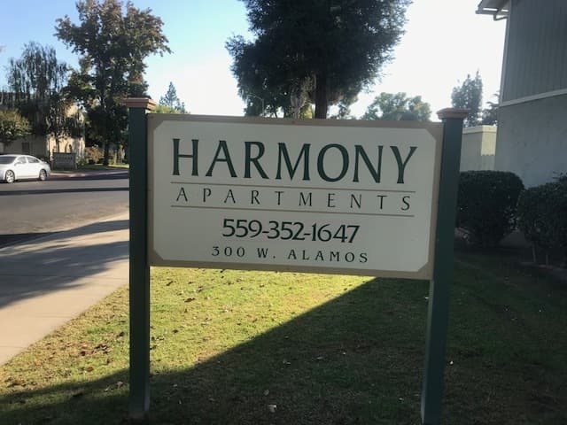 Clovis Apartment: 300 W Alamos Ave