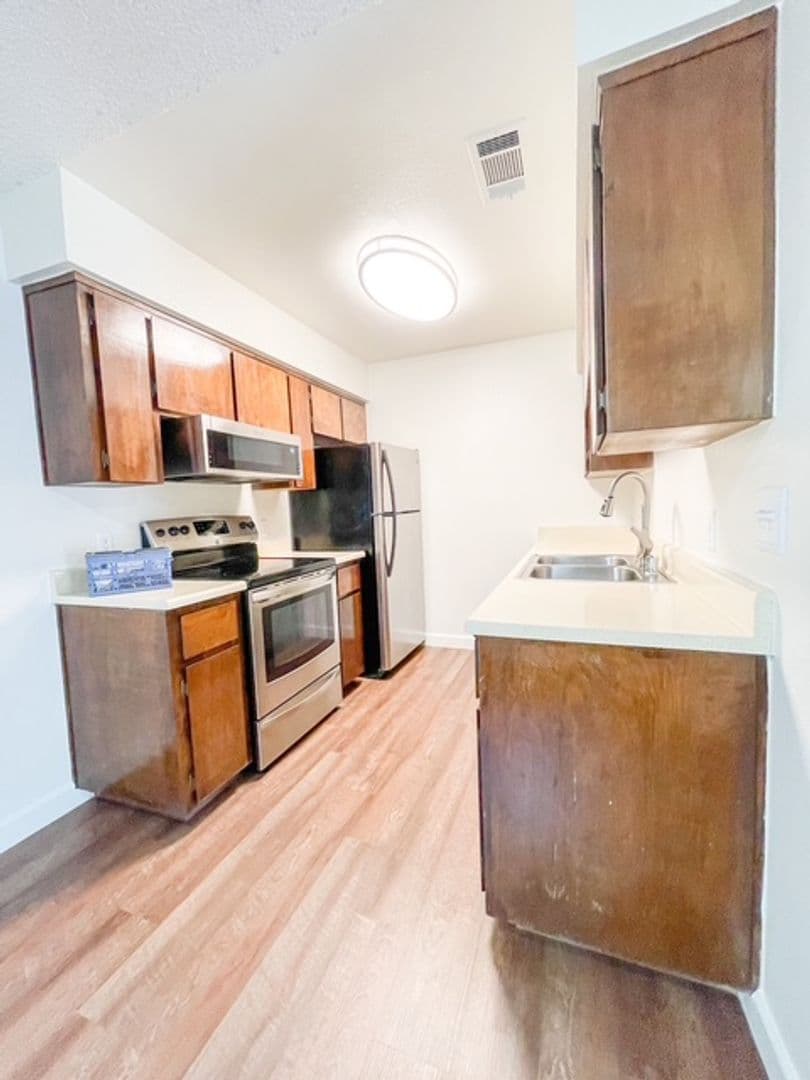 Fresno Apartment: 1830 E Fir Ave.