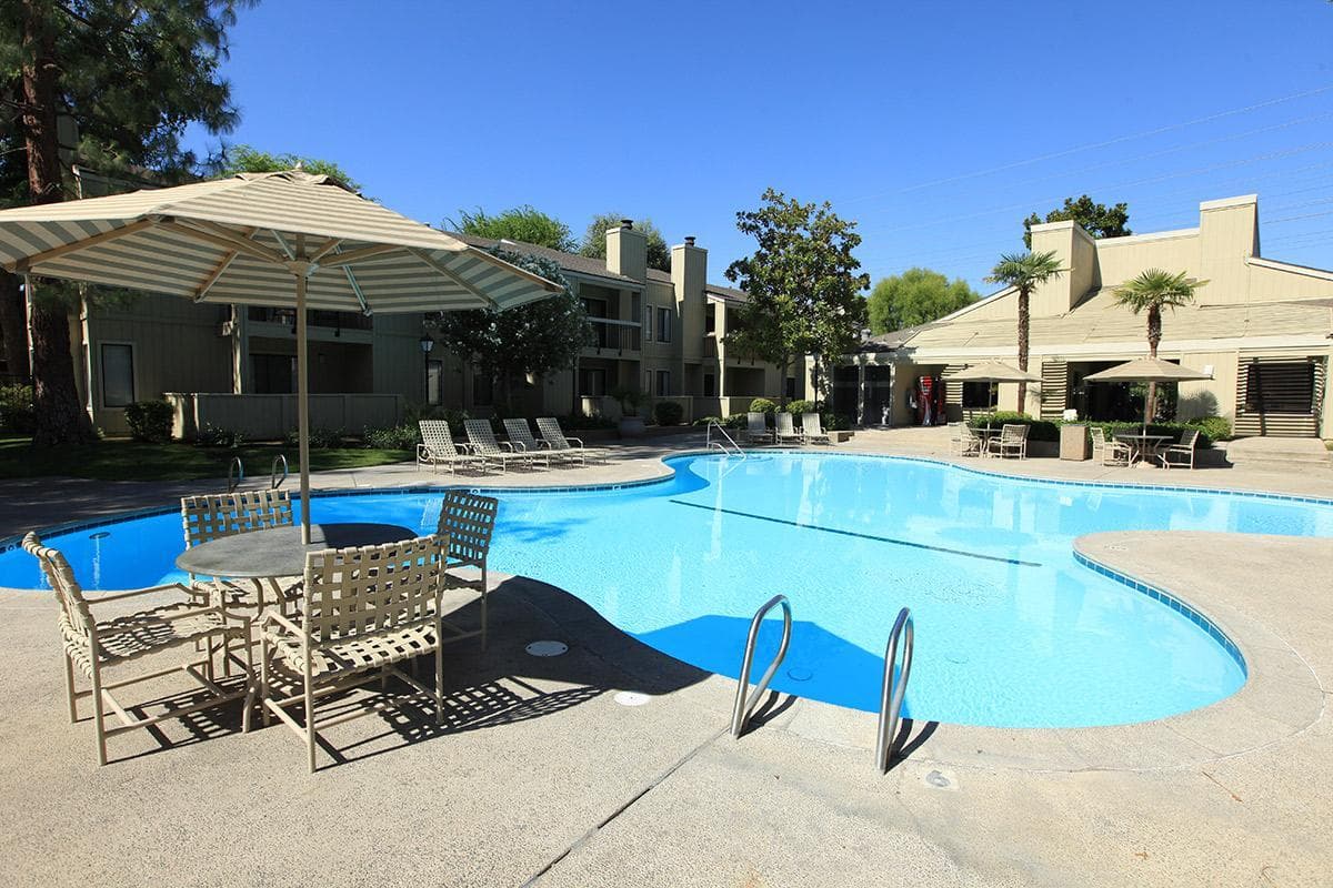 Bakersfield Apartment: 8200 Kroll Way