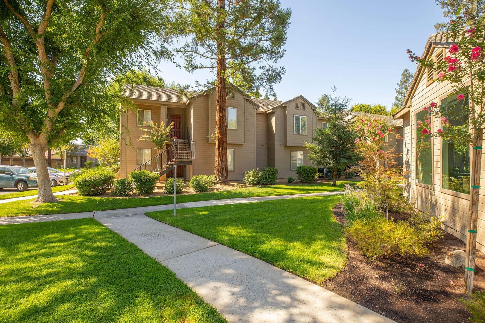 Clovis Apartment: 100 Fowler Ave.
