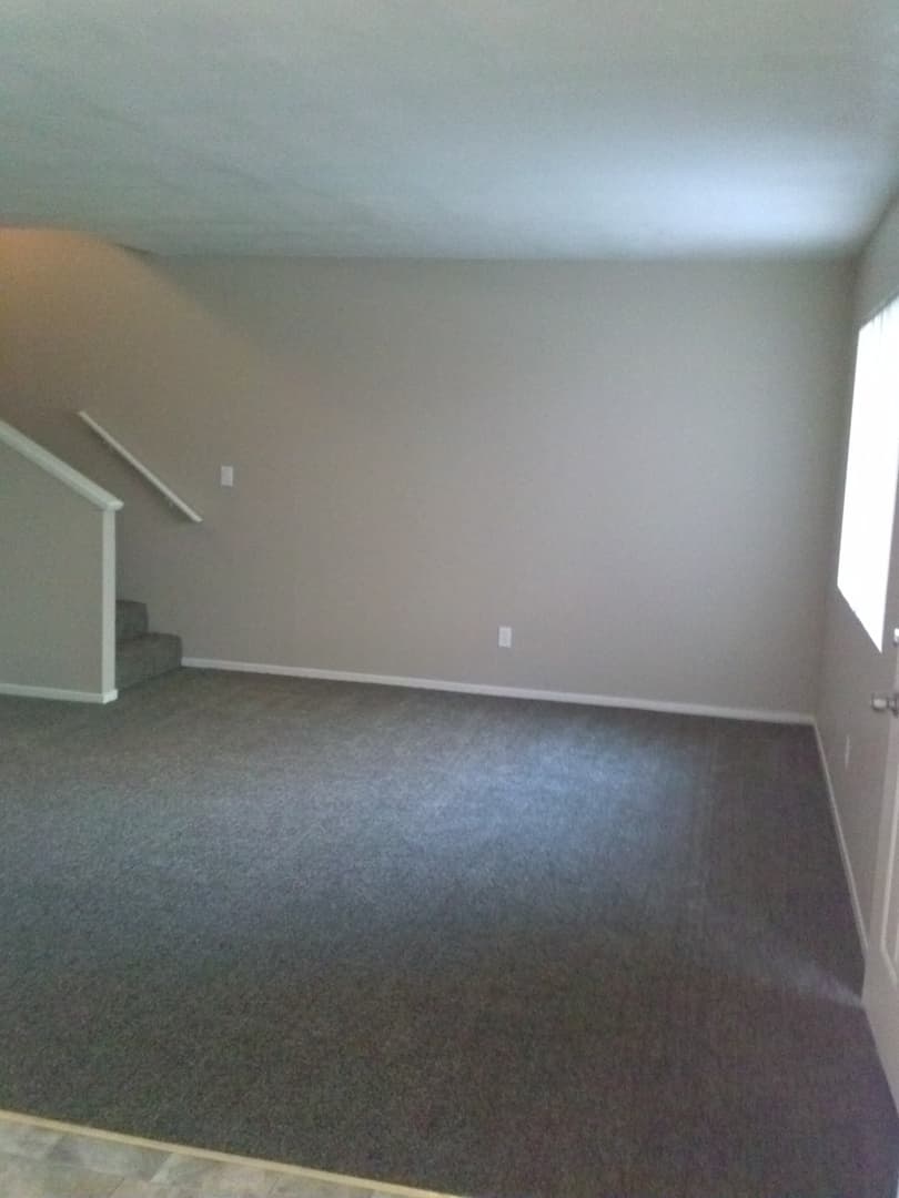 Bakersfield Apartment: 800 New Stine Road