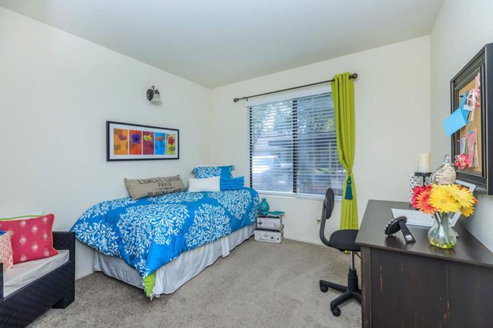 Fresno Apartment: 445 W Nees Ave