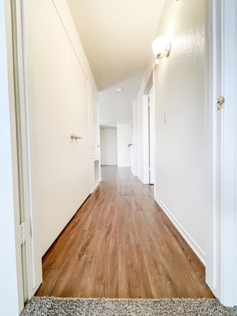 Fresno Apartment: 3207 W Shields Ave
