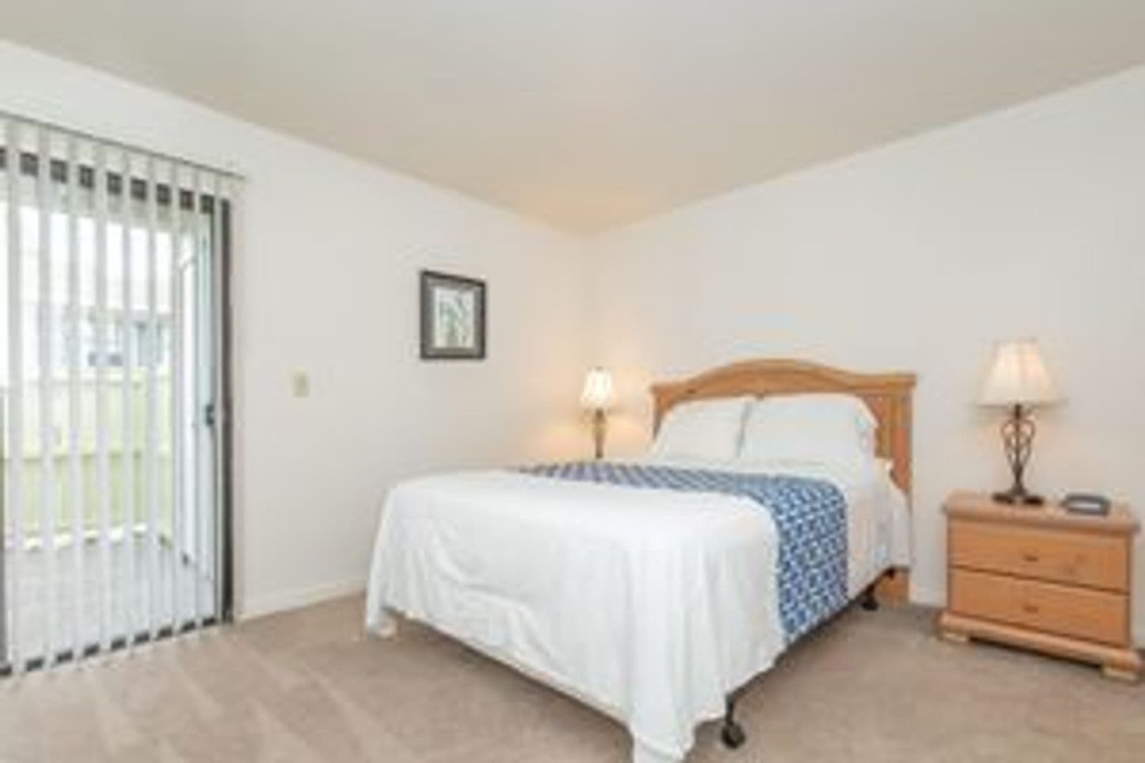 Bakersfield Apartment: 8200 Kroll Way