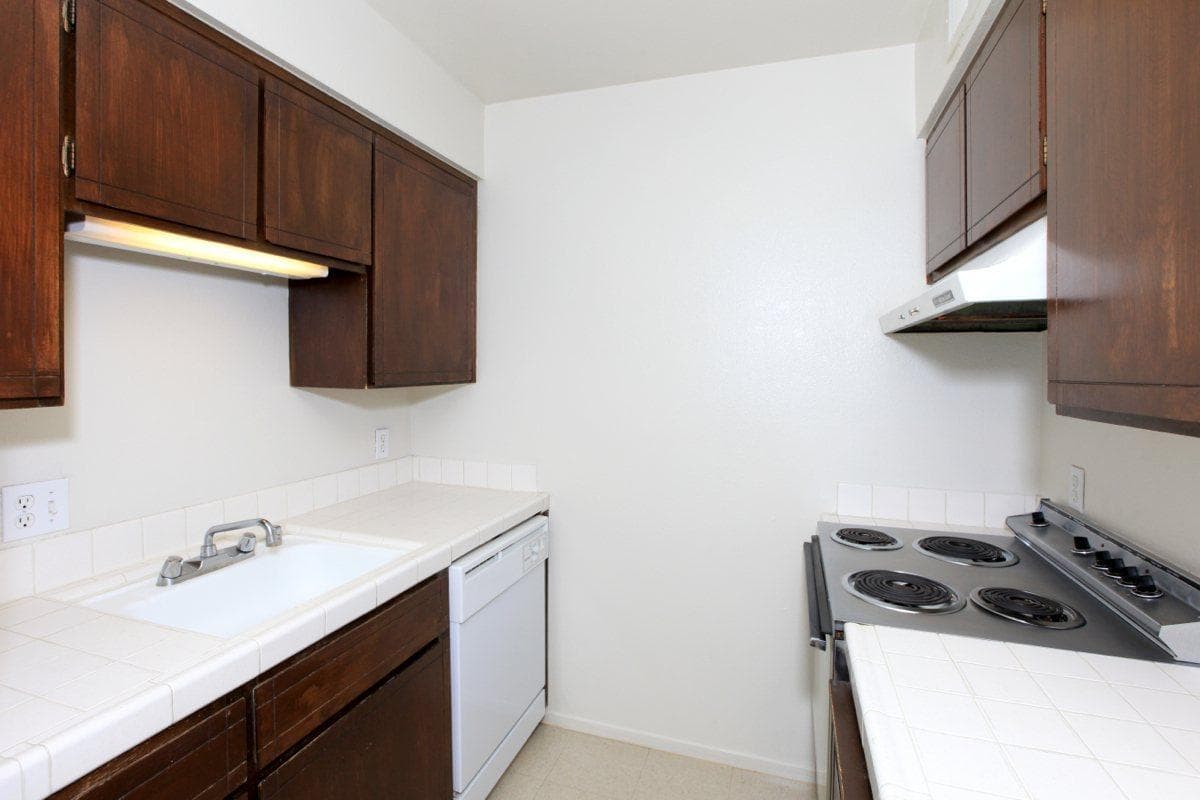 Fresno Apartment: 4650 N. First St