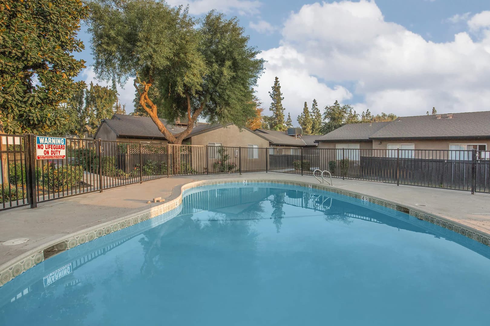 Bakersfield Apartment: 3901 Q Street