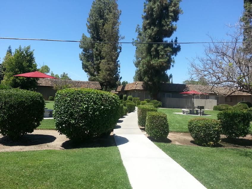 Fresno Apartment: 4735 E. Weldon