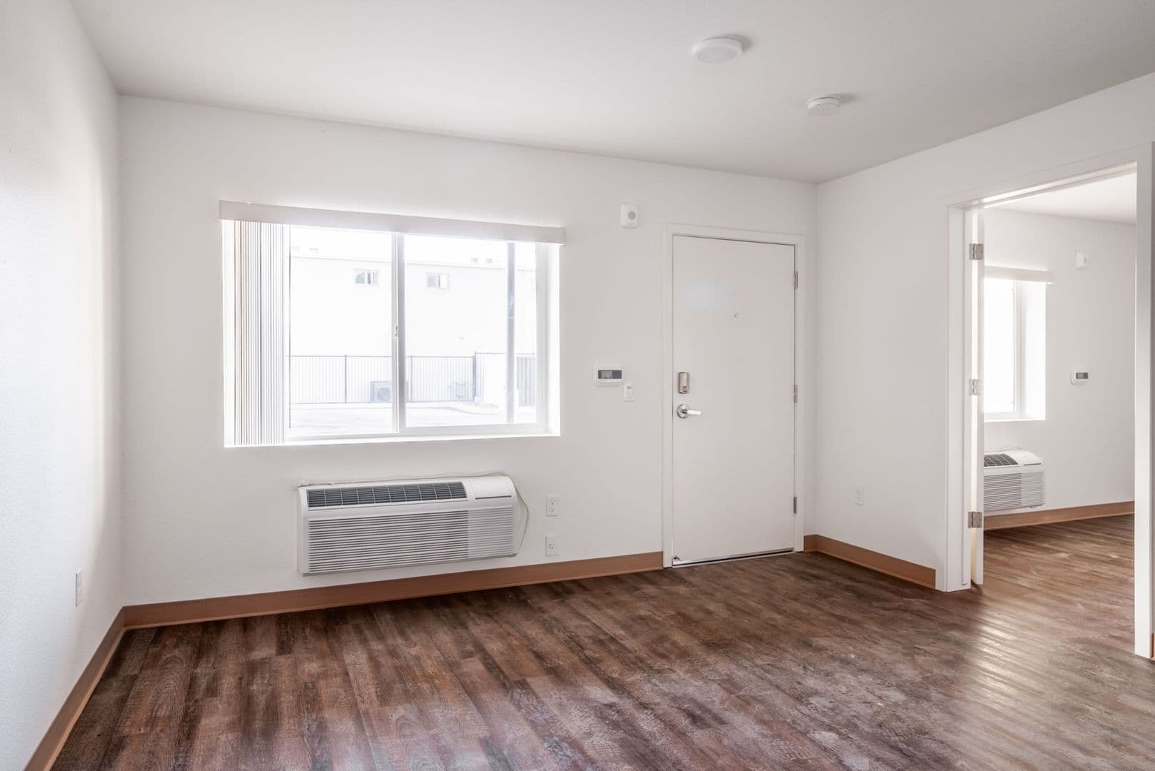 Fresno Apartment: 1840 Broadway Street