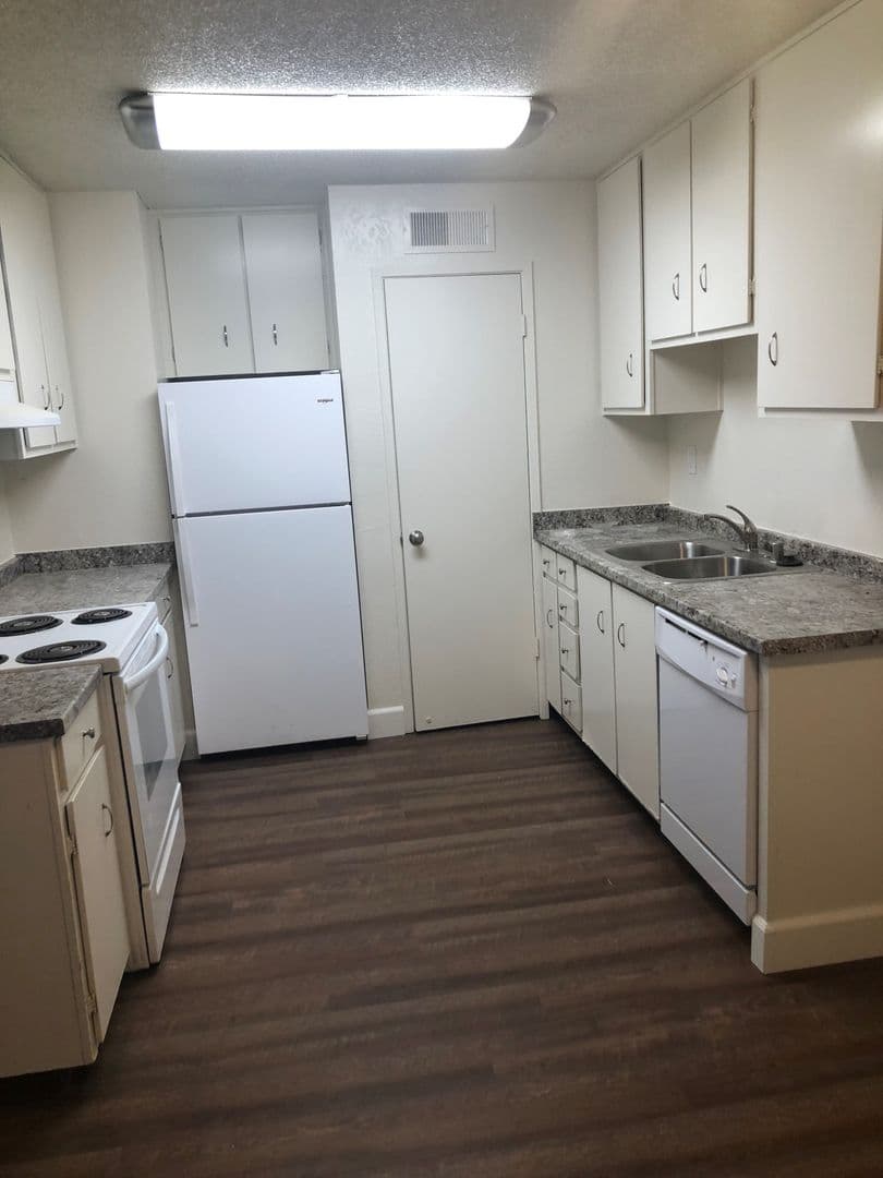 Fresno Apartment: 3212 East Ashcroft Ave.