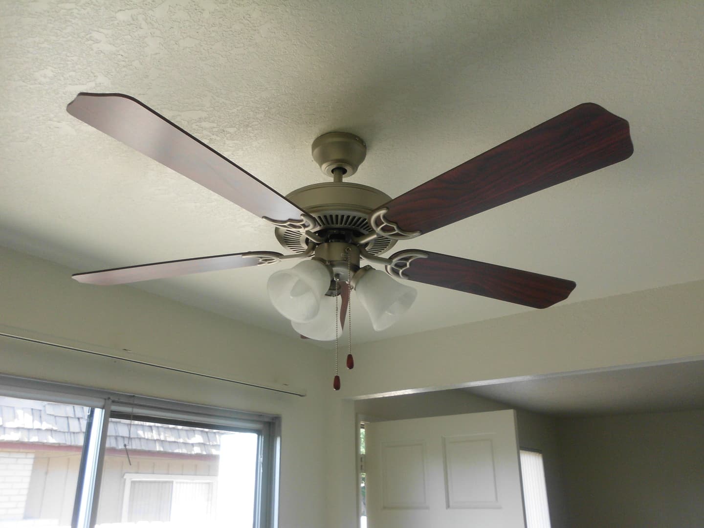 Fresno Apartment: 4735 E. Weldon